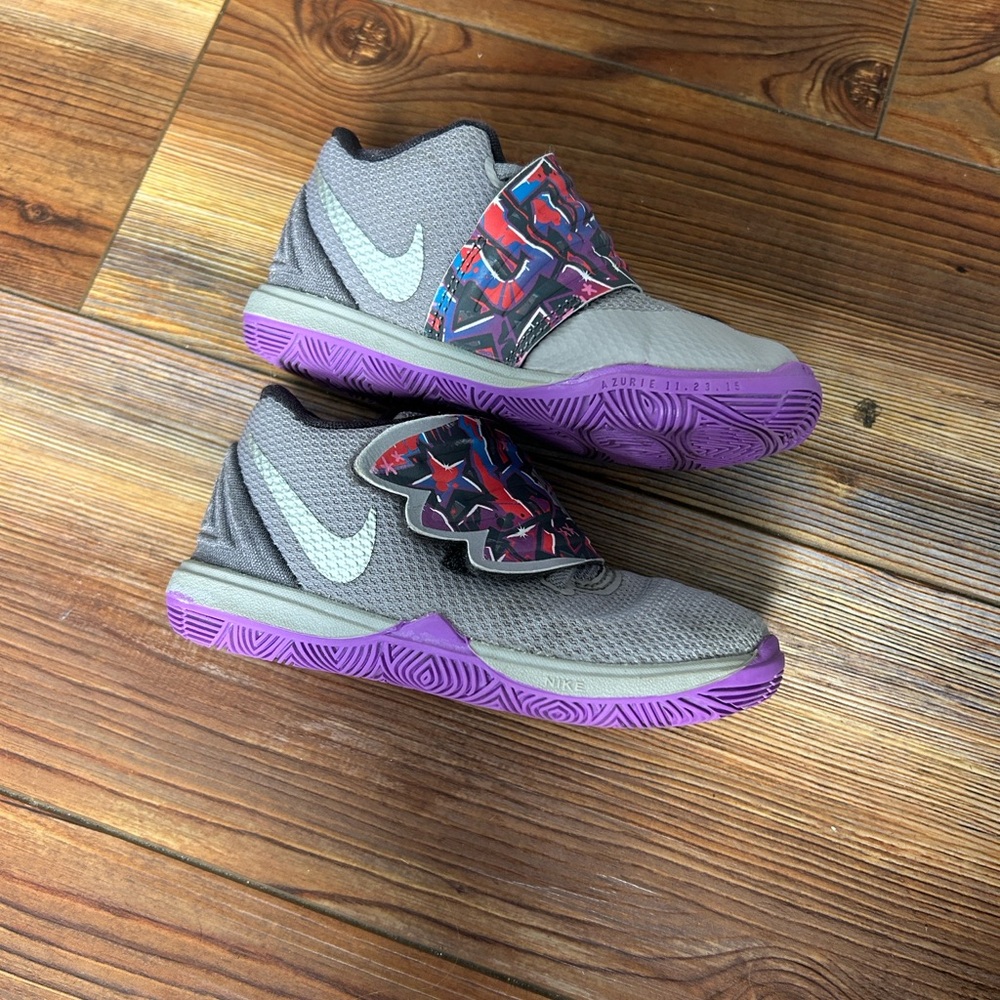 Nike Kids Sneakers Gray and Purple